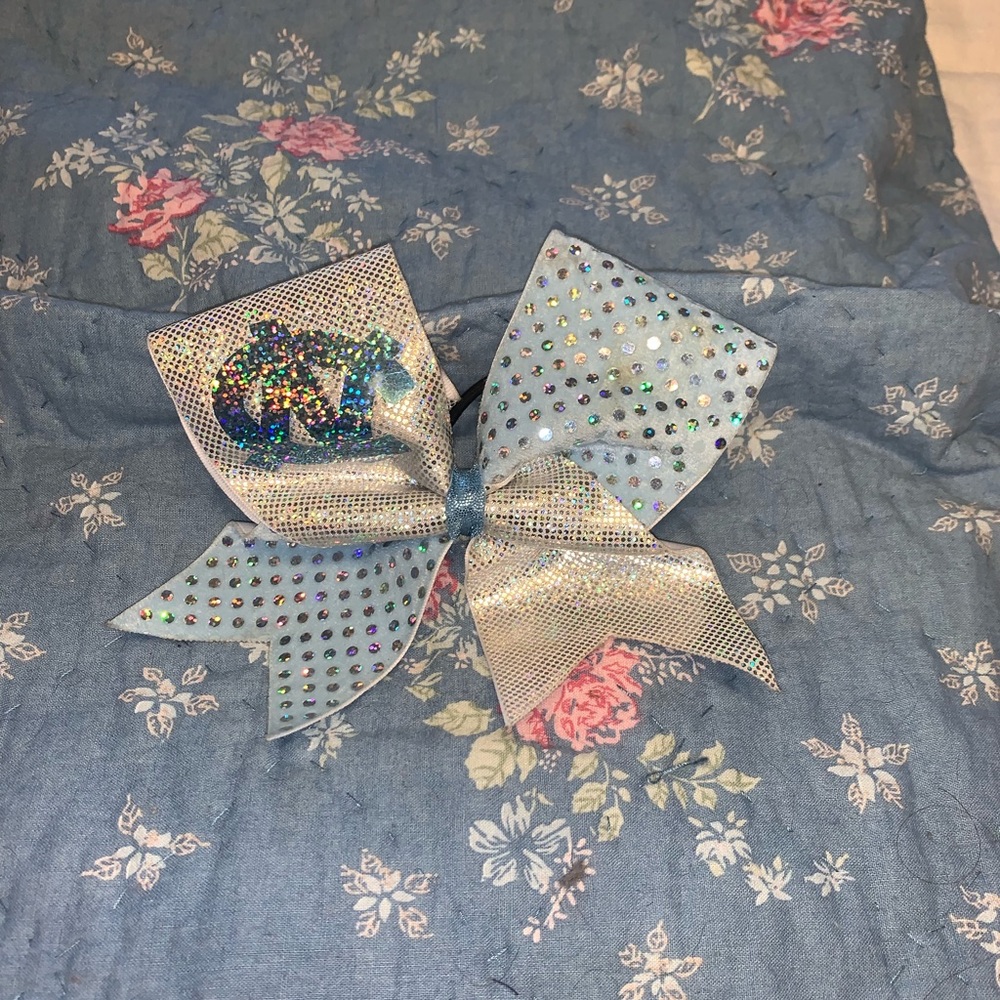 Brand New Carolina Cheer Bow💙